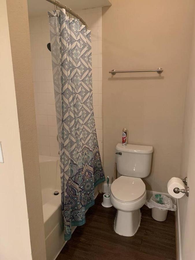 2 Bedroom Easy Access To Med Center, Nrg, Downtown Houston Eksteriør billede