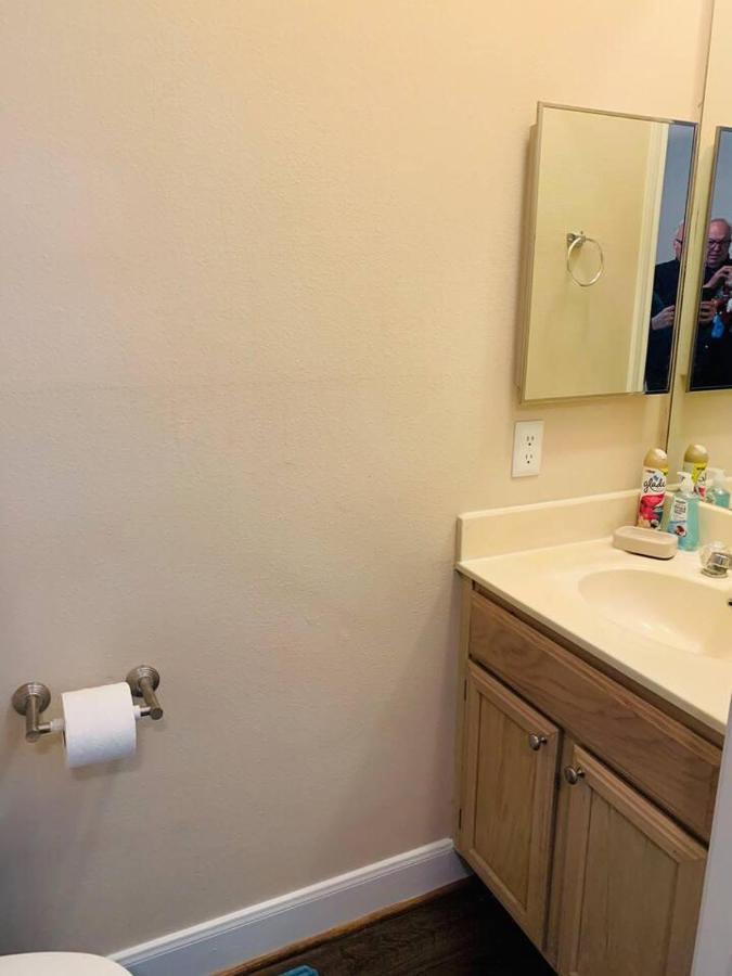 2 Bedroom Easy Access To Med Center, Nrg, Downtown Houston Eksteriør billede